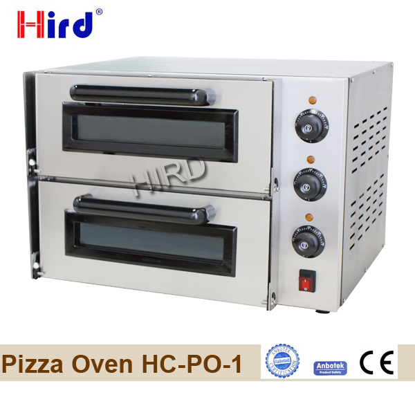 Pizza oven cooking for Pizza Hurt or Pizza cuisine